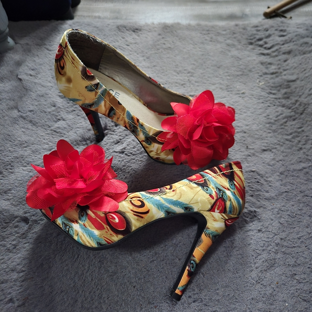 Vibrant Floral Women's Heels